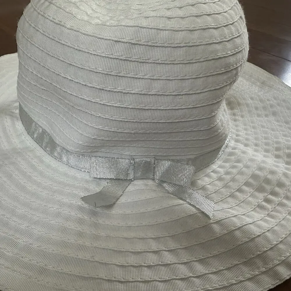 Gymboree Girl's Sun Hat Bonnet Size Medium White Silver Ribbon‎ Bow